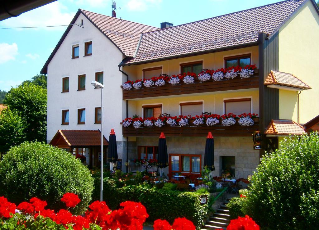 Gasthof Drei Linden Obertrubach Exterior photo